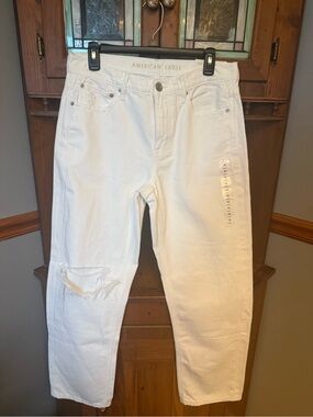 American Eagle '90s Straight High Rise Distressed White Jeans NWT 10S